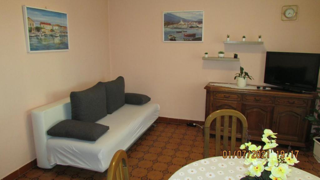 Apartment Tomy Trogir Buitenkant foto