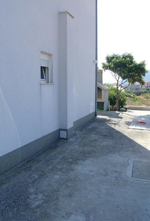 Apartment Tomy Trogir Buitenkant foto