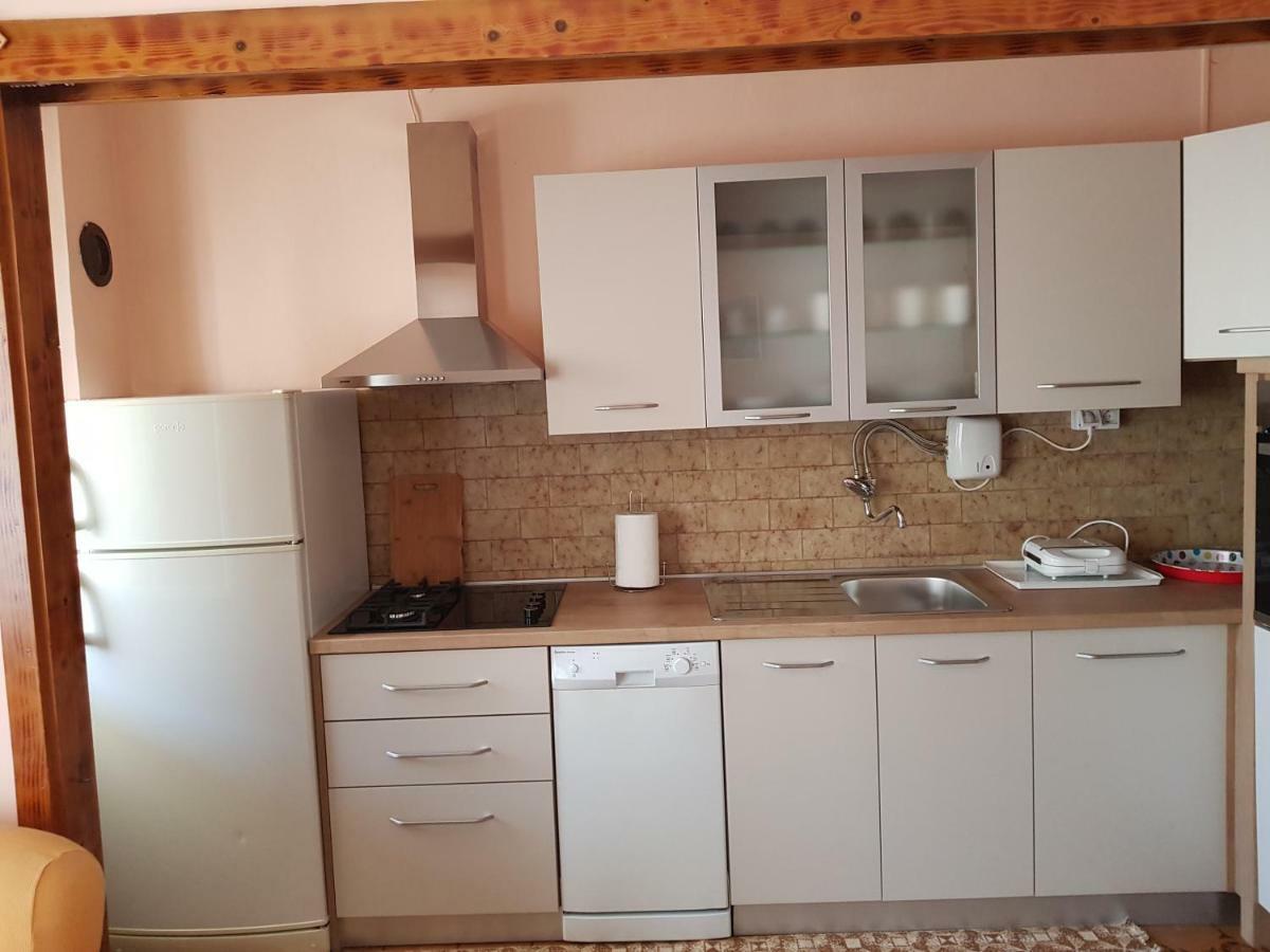 Apartment Tomy Trogir Buitenkant foto