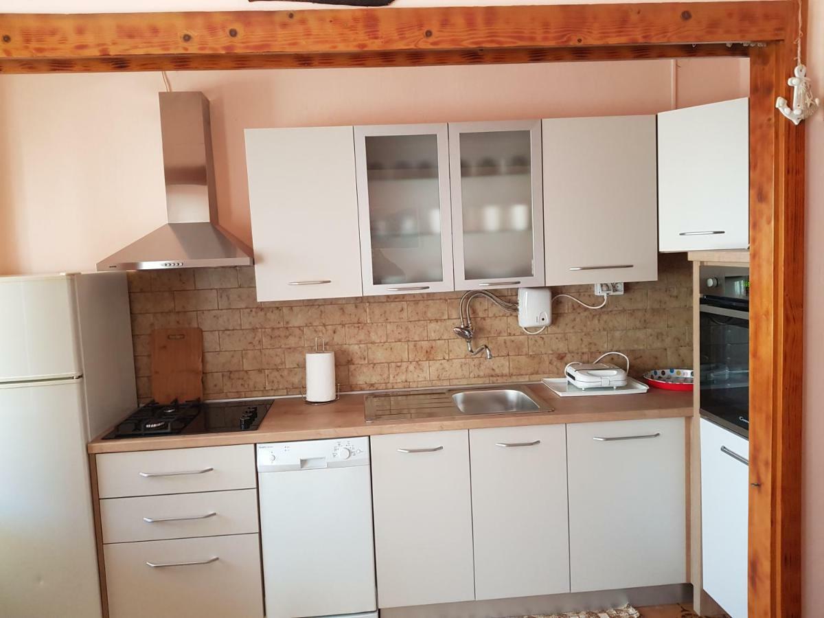 Apartment Tomy Trogir Buitenkant foto